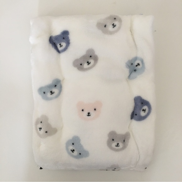 NEW Baby Blanket Lightweight Cozy Bear Print 30x40” Baby Gift | Little Honey - Picture 3 of 4